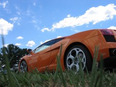 Kör två sportbilar 40 min - Ferrari och Lamborghini i skåne