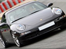 Italia : Guido Ferrari, Lamborghini, Aston Martin, Audi Porsche - 8 varv
