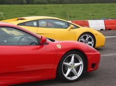 Kör sportbilar 70 min - Ferrari & Lamborghini i Skåne