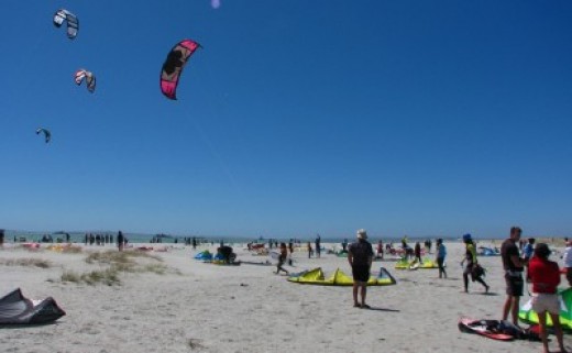 Kitesurfing