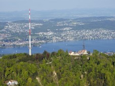 Flyg över Uetliberg i Schweiz