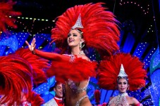 Moulin Rouge Paris presentförpackning för fyra