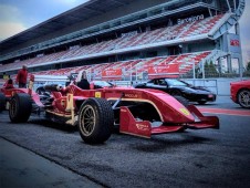 Kör en Formula 3-bil – 1 varv på lång bana i Spanien