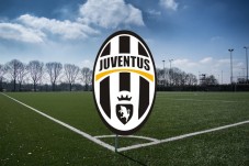 Cofanetto Juventus Partita Gold per Uno con Soggiorno in Hotel e Visita al Museo