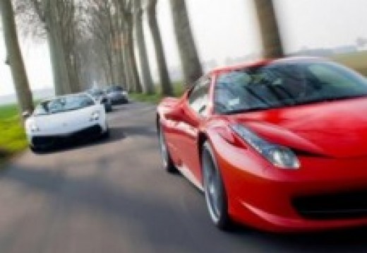 Kör Ferrari eller Lamborghini